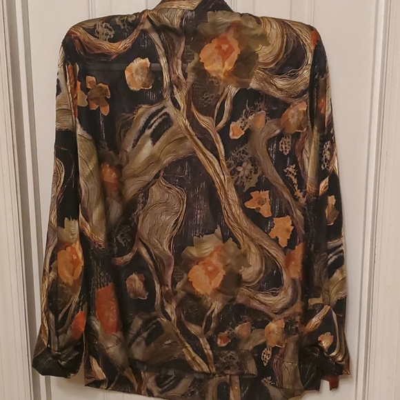 Women's blouse - Picture 3 of 4